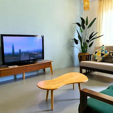 "Cloth Art Homestay" 4 Min Walk To Car Free Zone By Shine Stay 말라카 외부 사진