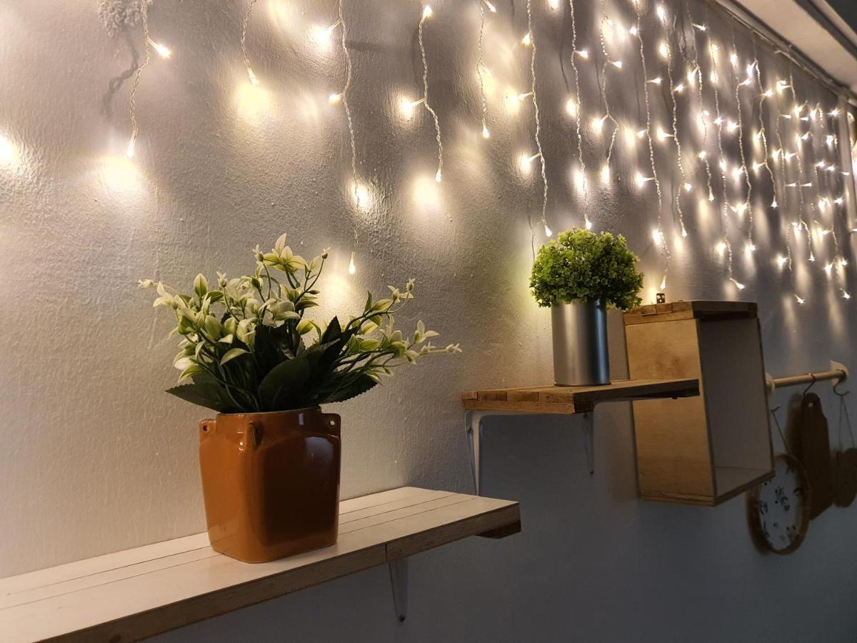 "Cloth Art Homestay" 4 Min Walk To Car Free Zone By Shine Stay 말라카 외부 사진