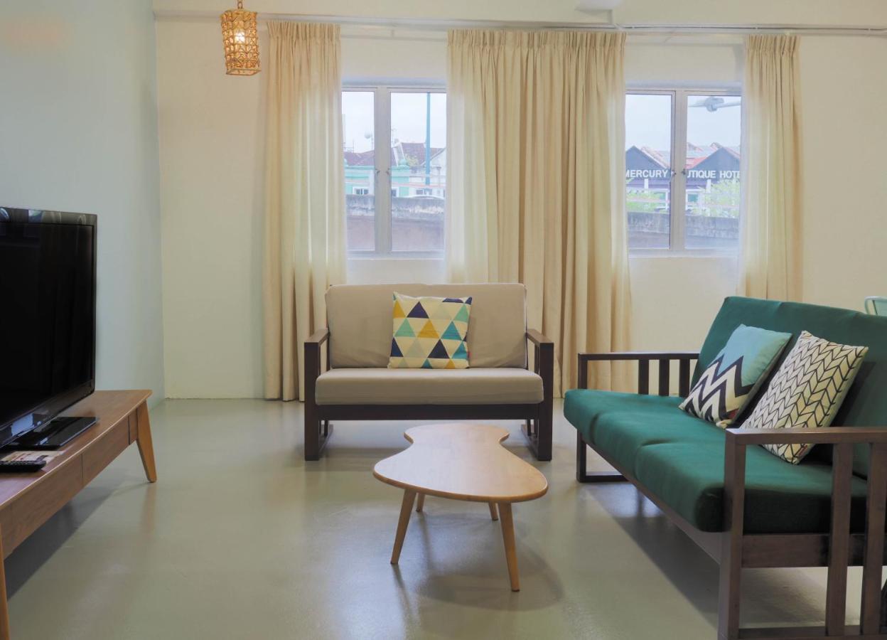 "Cloth Art Homestay" 4 Min Walk To Car Free Zone By Shine Stay 말라카 외부 사진