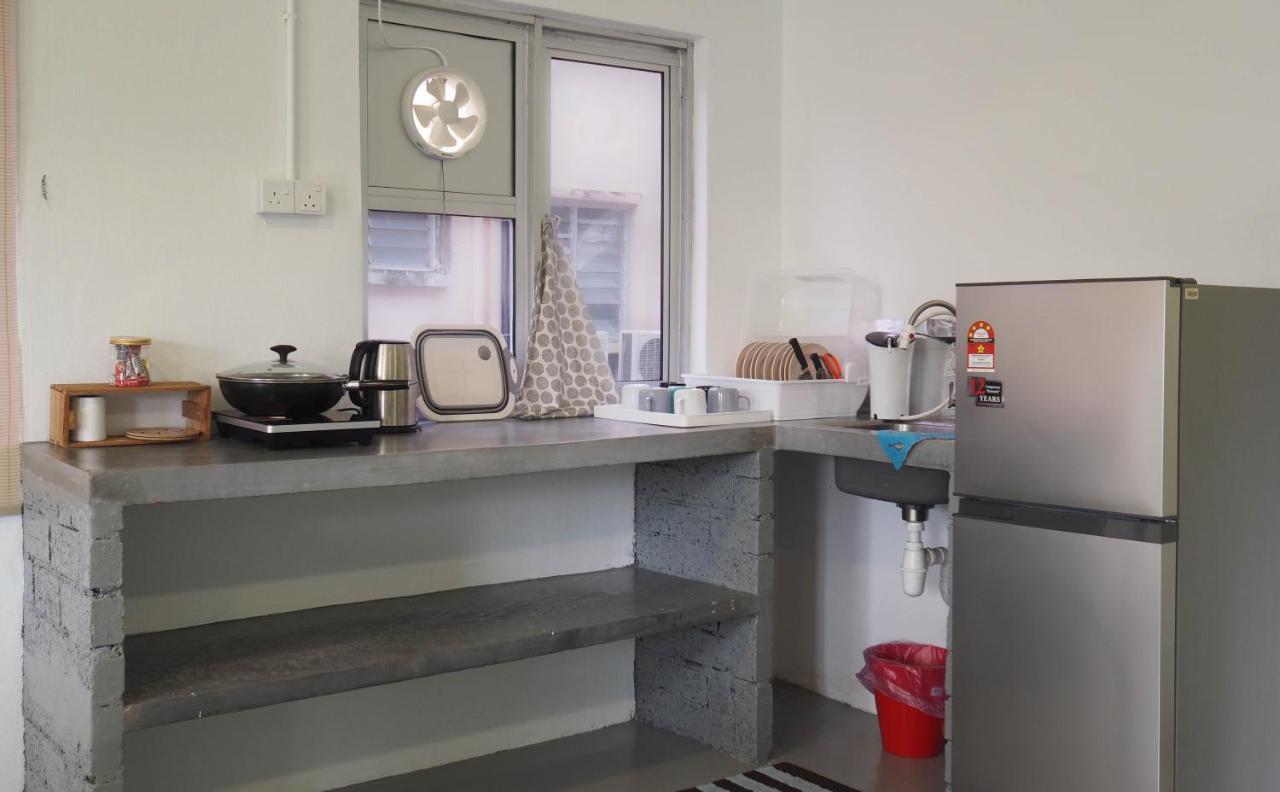"Cloth Art Homestay" 4 Min Walk To Car Free Zone By Shine Stay 말라카 외부 사진