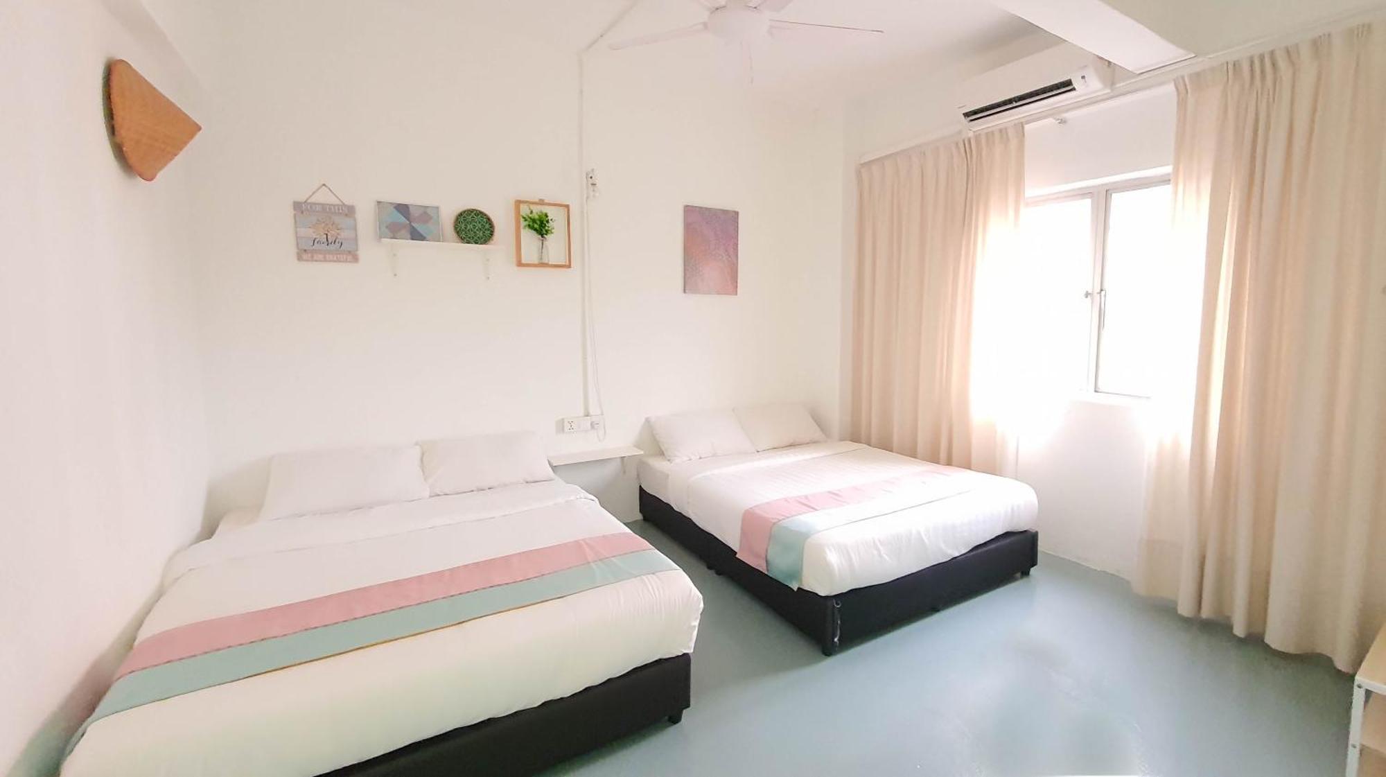 "Cloth Art Homestay" 4 Min Walk To Car Free Zone By Shine Stay 말라카 외부 사진